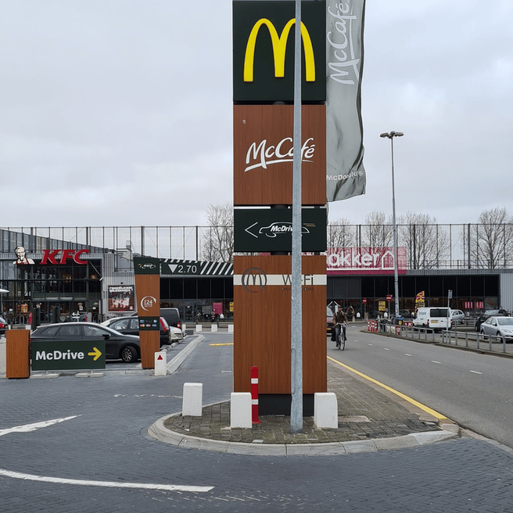 Betonnen poef grijs beton | 175 kg | 300x300x800 mm