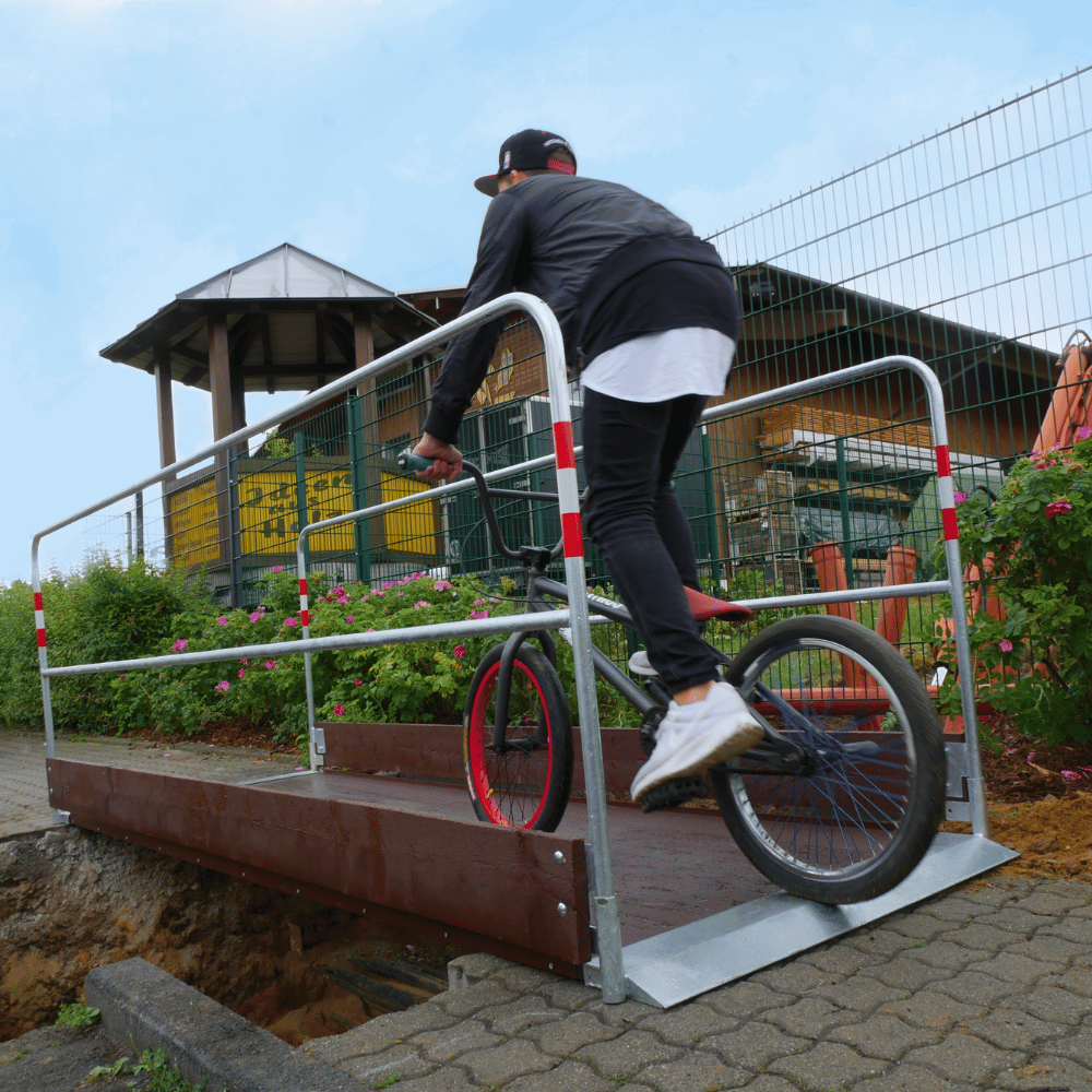 Set van 10 houten loopbruggen | Geleverd in opslagcontainer met spanband