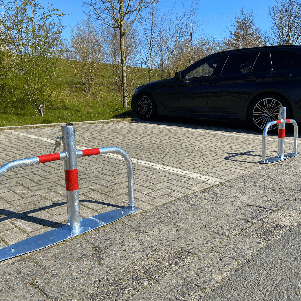 Parkeerbeugel verzinkt staal | Cilinderslot | Op volledige voetplaat