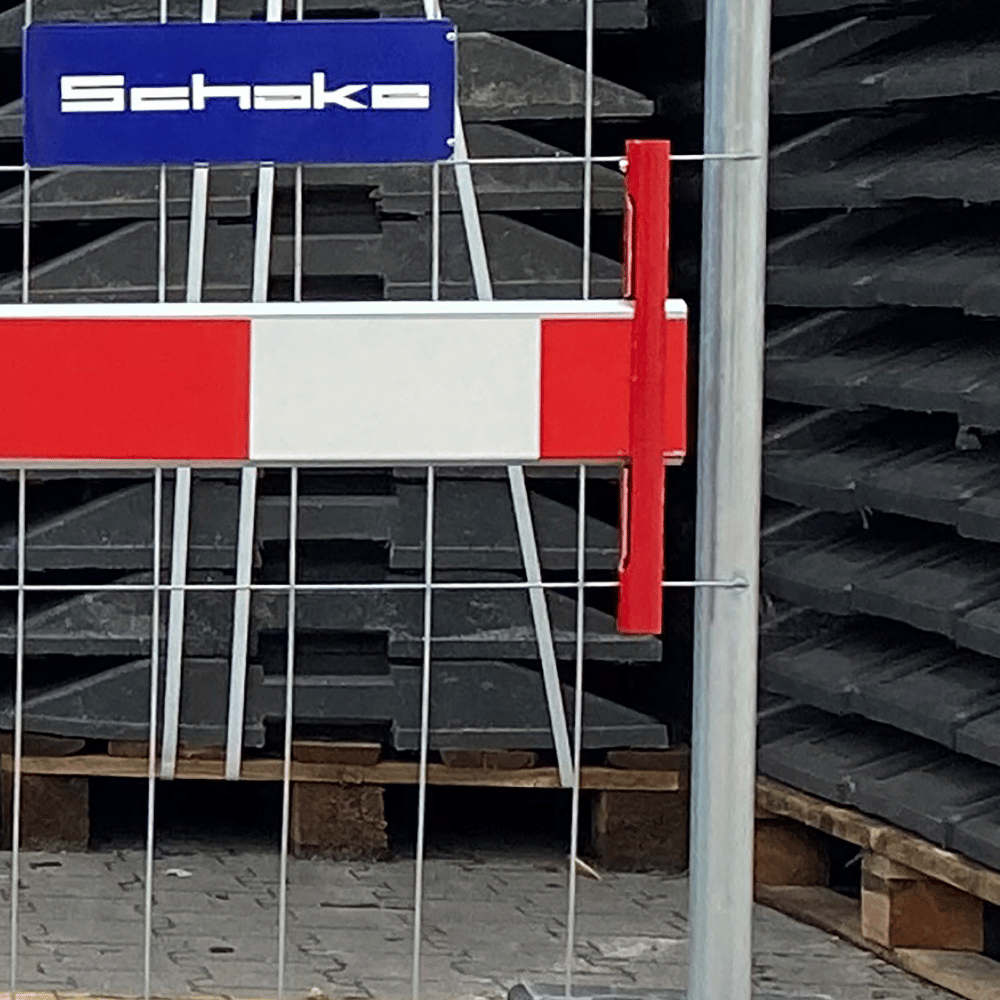 Waarschuwingsbalk voor bouwhekken | Wit-rood | Met bevestigingssteunen