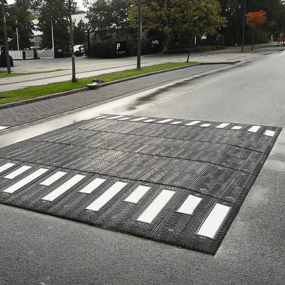 Zebra verkeersplateau 400 x 350 x 10 cm | Installatie gereed geleverd