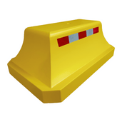 Geel betonnen afzetblok (330 kg) met hijspunt en enkelzijdige rood-witte reflectie.