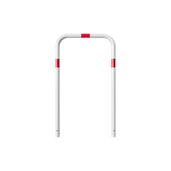 Witte beschermbeugel Ø48 mm, 700x1200 mm, met rode reflecterende strepen voor betonverankering.