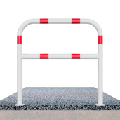 Witte beschermbeugel Ø60 mm met rood-witte reflecterende banden, op voetplaat en met tussenbuis.