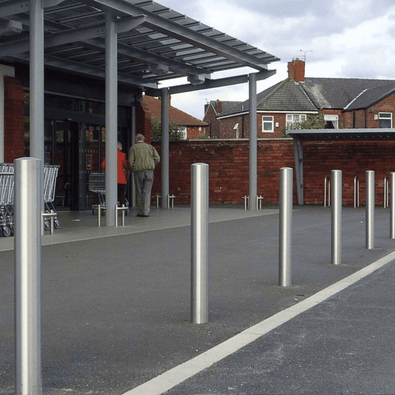 RVS beschermpaal Ø89 mm | Voor verankering in beton of op voetplaat