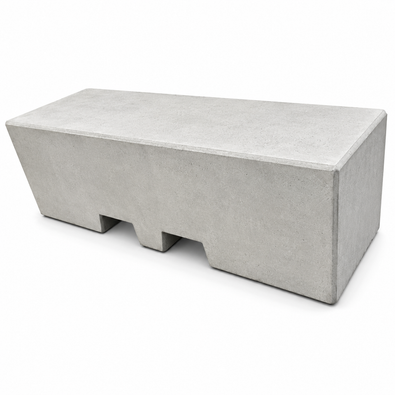 Grijs betonnen afzetblok (820 kg) met lepelgaten, geïsoleerd op een witte achtergrond.