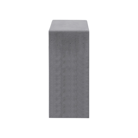 Antraciet betonnen poef, rechthoekig en robuust, 300x300x800 mm.