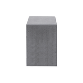 Antraciet betonnen poef, 450x450x650 mm, met strakke, moderne kubusvorm en licht afgeronde randen.