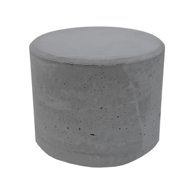 Antraciet betonnen poef, Ø700x600 mm, met strakke cilindervorm en gladde afwerking.