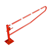 Rood-wit draaiboom van 3000 mm met driekantslot en voetplaat.