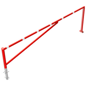 Rode draaiboom, 450 cm, met witte reflecterende strepen en twee vangpalen voor betonverankering.