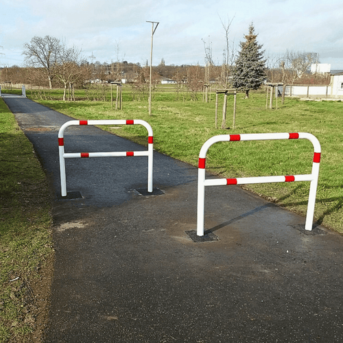 Fietssluis hek Ø60 mm | Breedte opties | Wit-rood | In beton verankeren