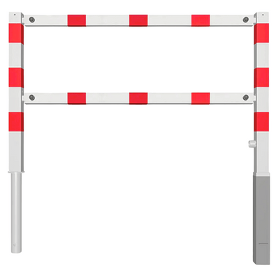 Wit-rood fietssluis hek, uitneembaar, met twee horizontale balken en vierkante palen.