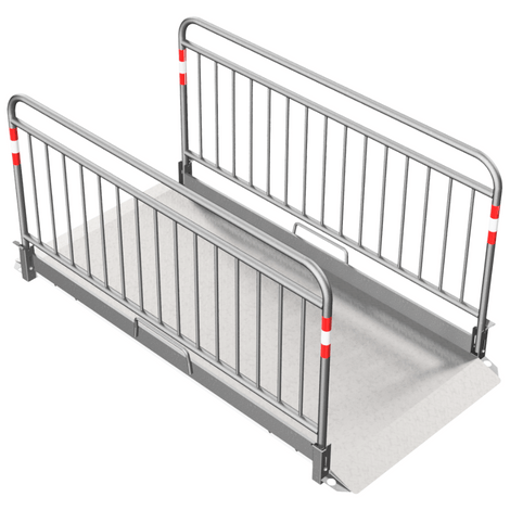 Aluminium loopbrug (B100 x L230 cm) met zilverkleurige veiligheidsrailing en rood-witte markeringen.