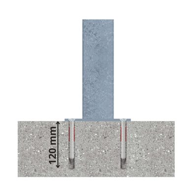 Verzinkt stalen beschermpaal 70x70 mm, verankerd in beton met 120 mm diepe bevestigingen.