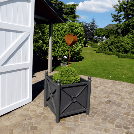 Antraciet verzinkt stalen plantenbak (64x64x68 cm) met ornamenten, gevuld met buxus en hartdecoratie.