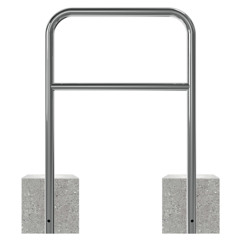 RVS fietsbeugel met tussenbuis, 800x1200mm, op twee grijze betonvoeten.