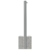 RVS parkeerpaal, Ø76 mm, met betonvoet en 1 kettingoog, K320 finish.