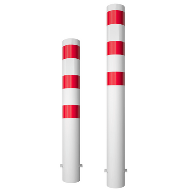 Twee wit-rode rampaal Ø152 mm voor betonverankering, met reflecterende banden.