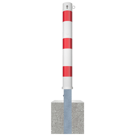Wit-rode uitneembare afzetpaal Ø102 mm met cilinderslot en kettingoog, verankerd in betonvoet.