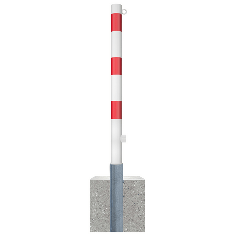 Wit-rode uitneembare afzetpaal Ø60 mm met driekantslot en kettingoog, verankerd in betonvoet.