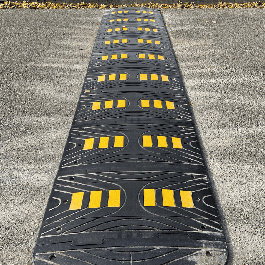 Verkeersdrempel 5 cm voor vrachtwagens | Complete set vanaf 206 cm lengte