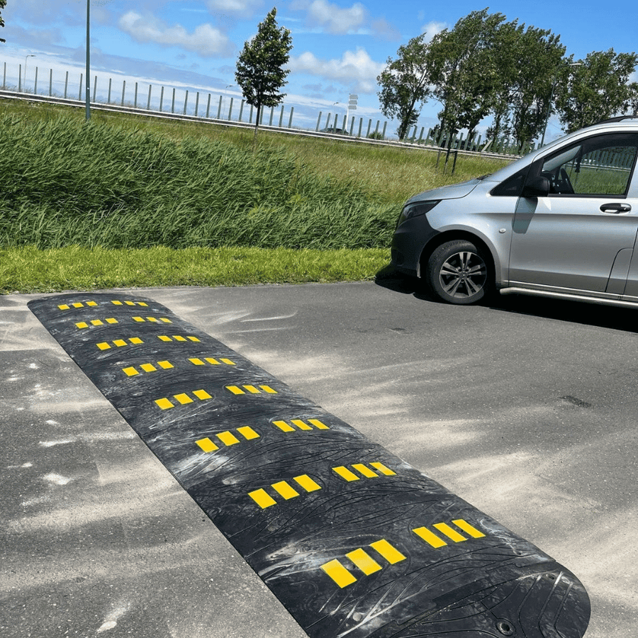 Verkeersdrempel 7 cm voor vrachtwagens | Complete set vanaf 213 cm lengte