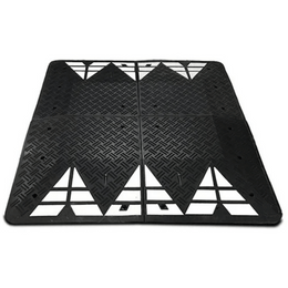 Verkeerskussen 200 x 180 x 6,5 cm compleet met bevestigingsmateriaal