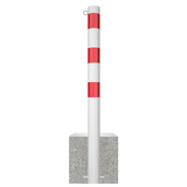 Witte parkeerpaal met rode strepen, Ø89 mm, 1 kettingoog, op een grijze betonvoet.